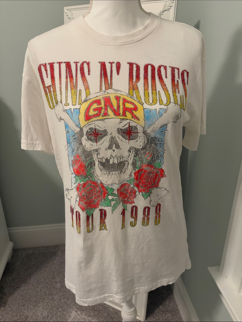 Guns N’ Roses white  t-shirt w/ sparkly letters, size M.